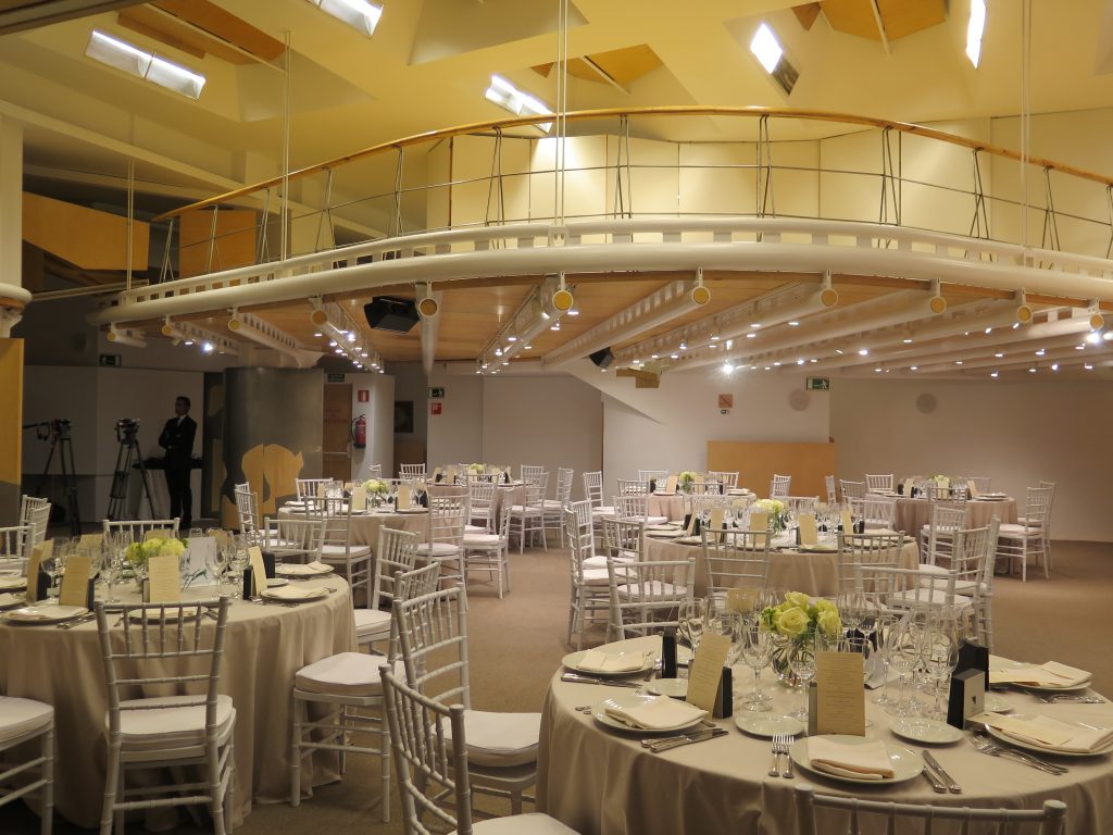 ESPACIO BERTELSMANN montado en banquete